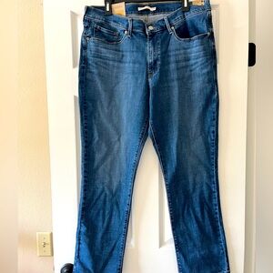 Levi’s Classic Straight Jeans